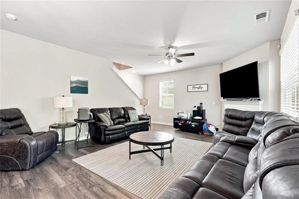 154 Silver Birch Pass Newnan, GA 30265