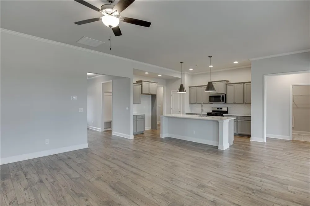 196 Oakdale Road Jefferson, GA 30549