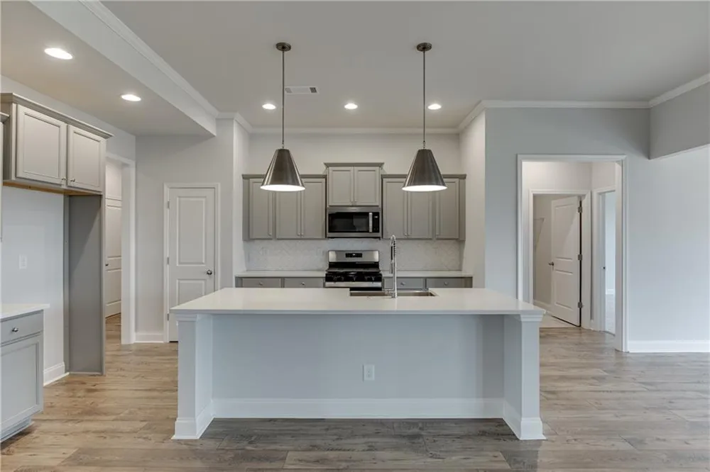 196 Oakdale Road Jefferson, GA 30549