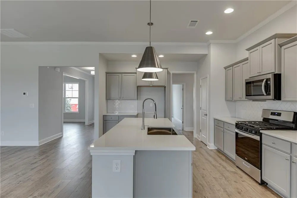 196 Oakdale Road Jefferson, GA 30549