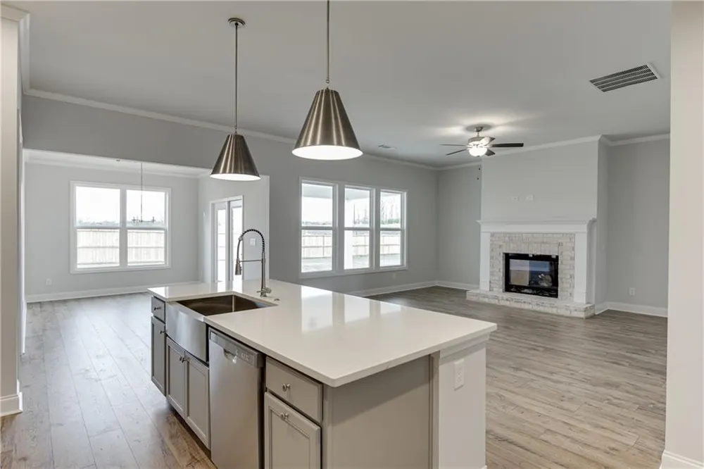 196 Oakdale Road Jefferson, GA 30549