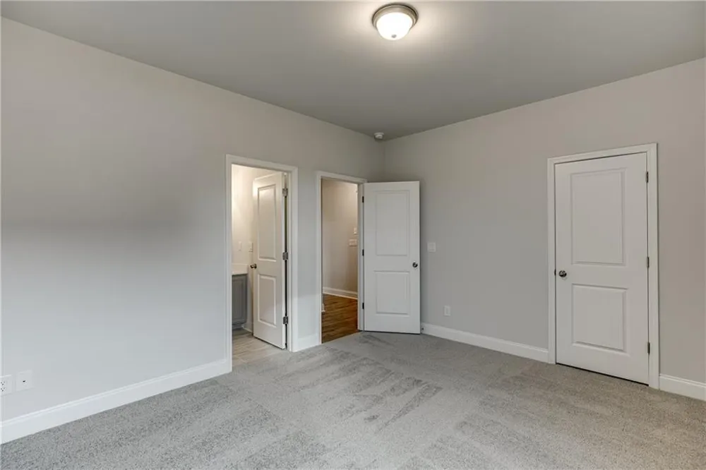 196 Oakdale Road Jefferson, GA 30549