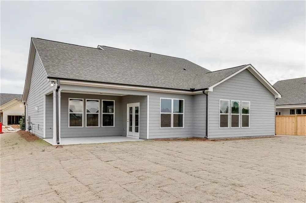 196 Oakdale Road Jefferson, GA 30549