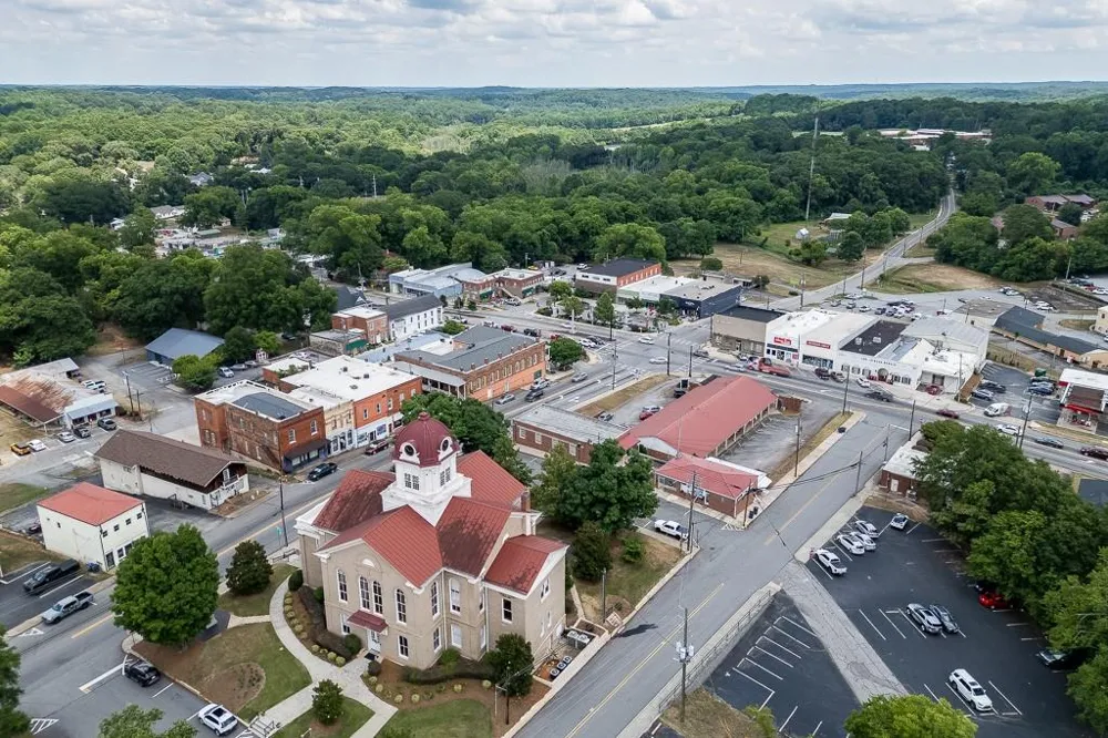 196 Oakdale Road Jefferson, GA 30549