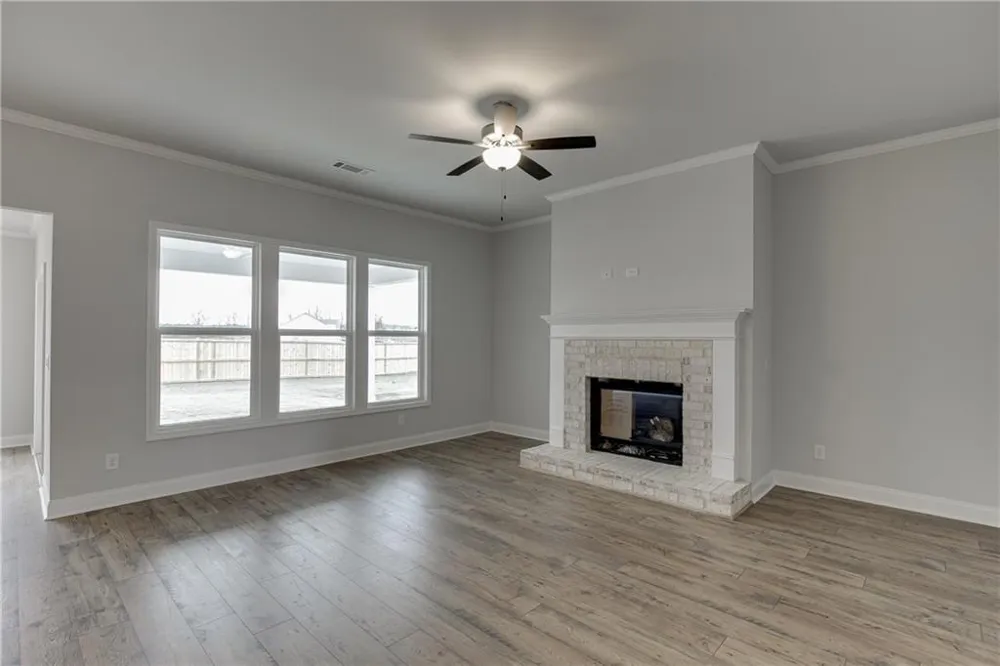 196 Oakdale Road Jefferson, GA 30549