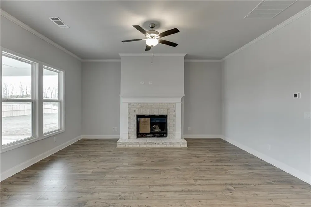 196 Oakdale Road Jefferson, GA 30549