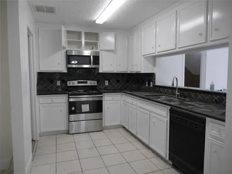 13840 Hollowgreen Drive #106