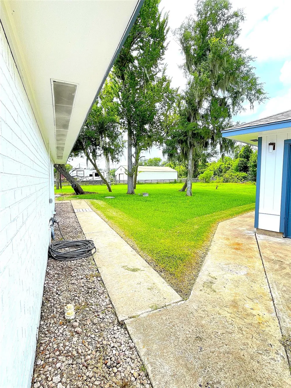 316 Rabbit Trail Lake Jackson, TX 77566