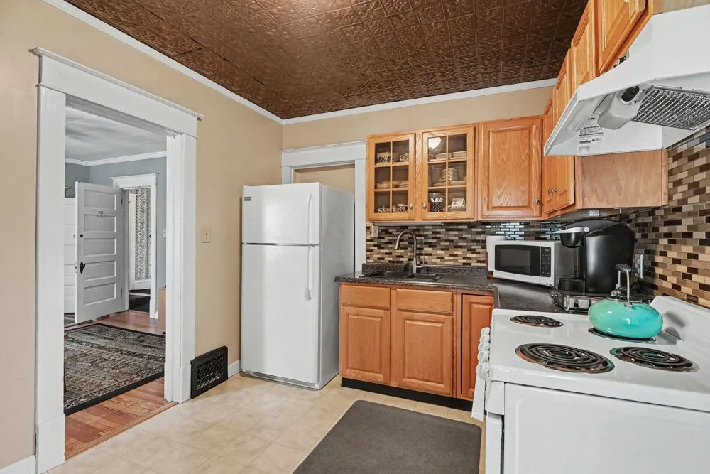 309 Michigan Avenue South Haven, MI 49090