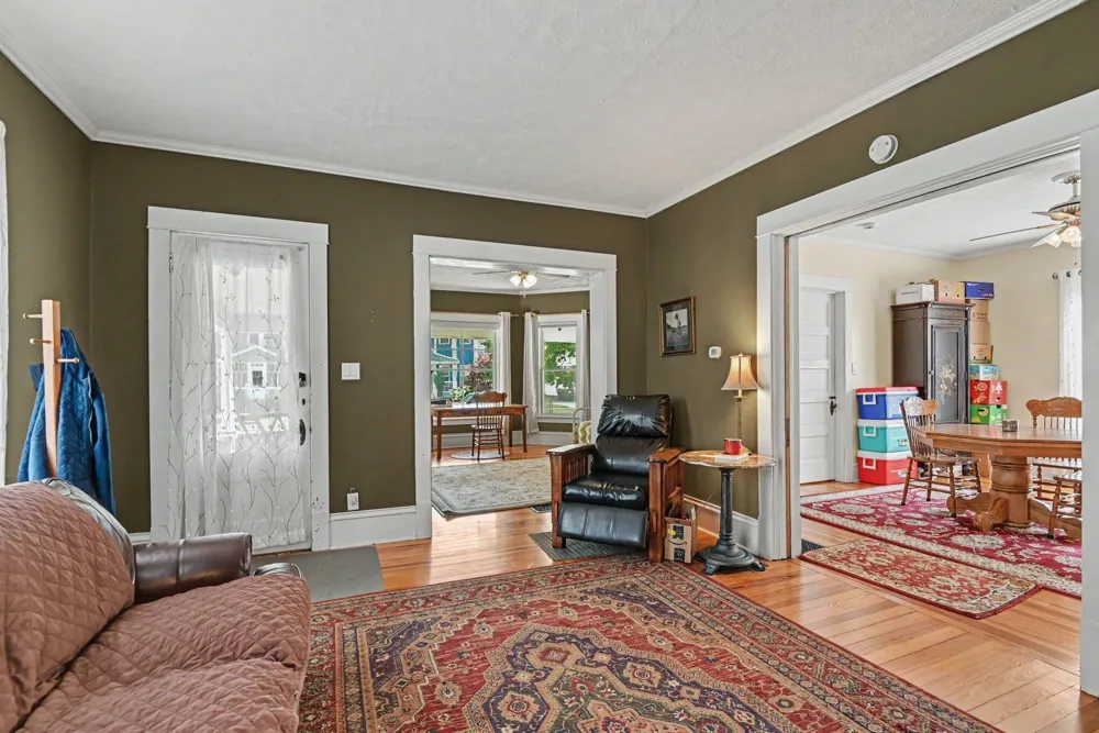 309 Michigan Avenue South Haven, MI 49090