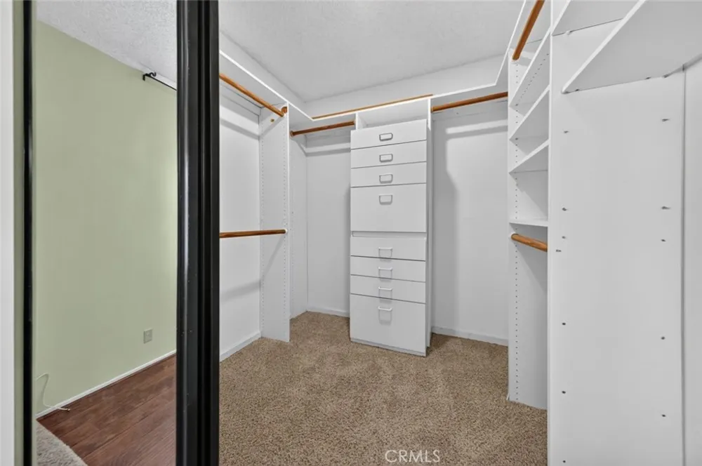 7650 Topanga Canyon Boulevard #9 Canoga Park, CA 91304