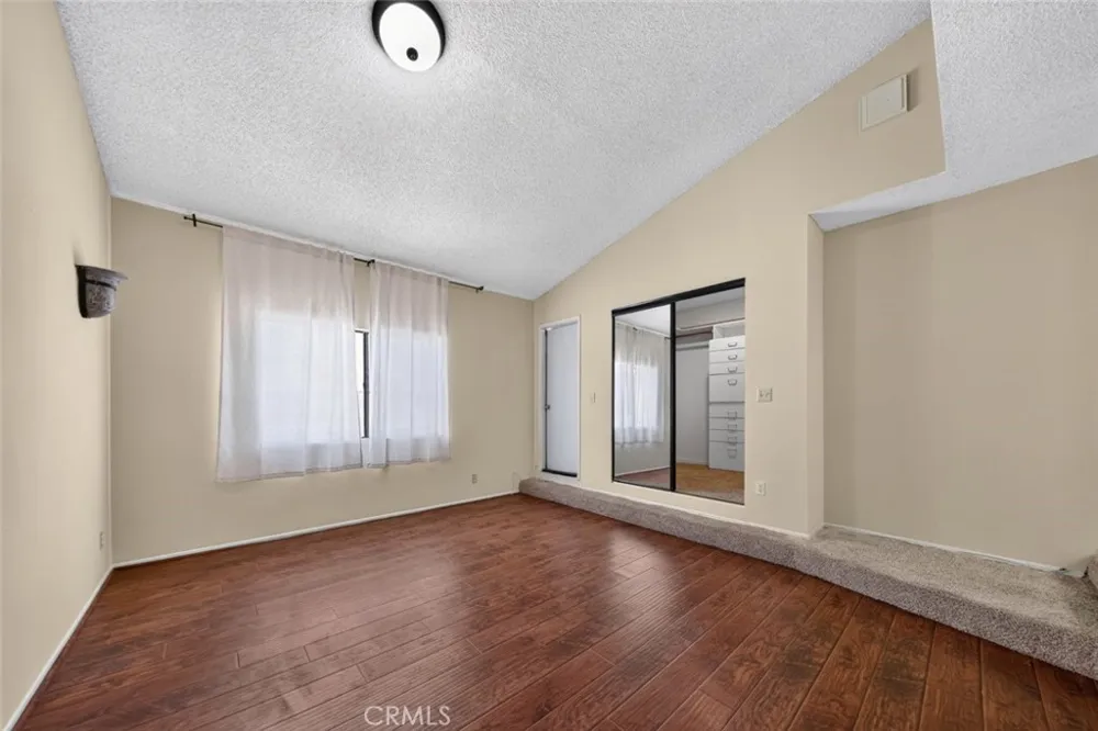 7650 Topanga Canyon Boulevard #9 Canoga Park, CA 91304