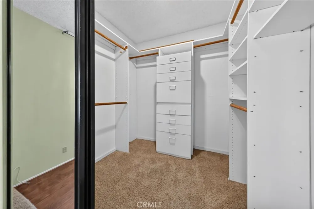 7650 Topanga Canyon Boulevard #9 Canoga Park, CA 91304