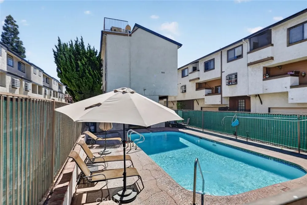 7650 Topanga Canyon Boulevard #9 Canoga Park, CA 91304