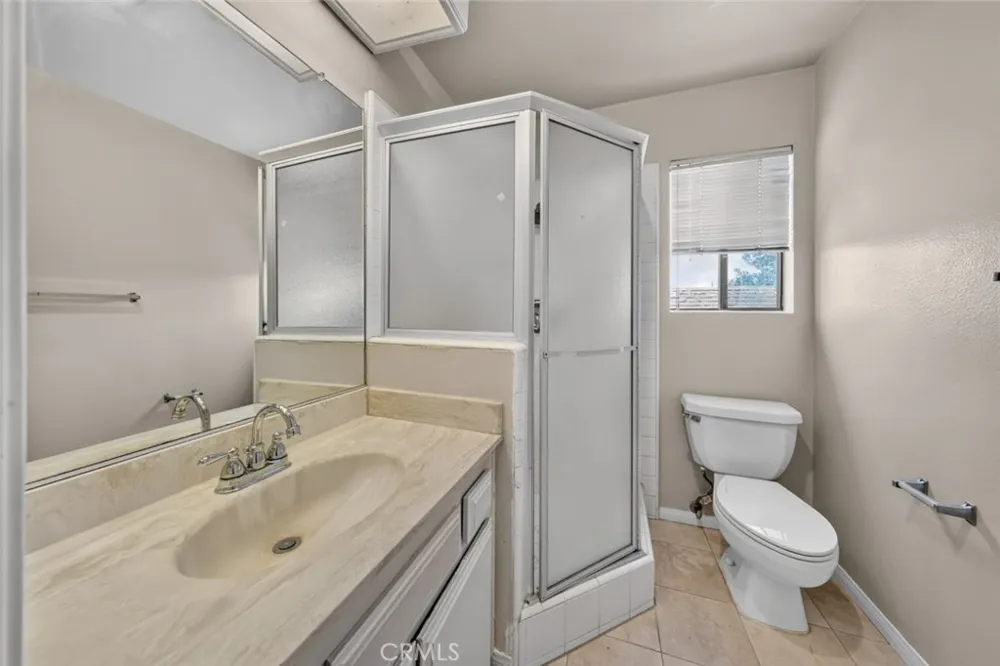 7650 Topanga Canyon Boulevard #9 Canoga Park, CA 91304