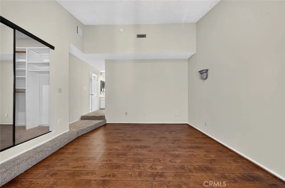 7650 Topanga Canyon Boulevard #9 Canoga Park, CA 91304