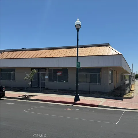 962 W Main