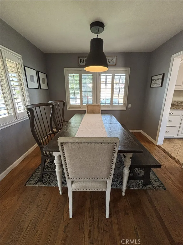 10614 Beak South Gate, CA 90280