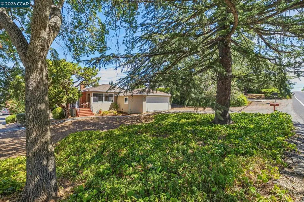 1630 3Rd Ave Walnut Creek, CA 94597