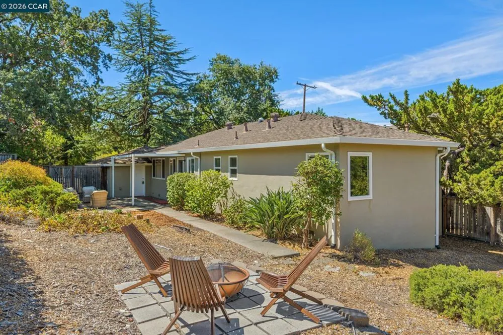 1630 3Rd Ave Walnut Creek, CA 94597