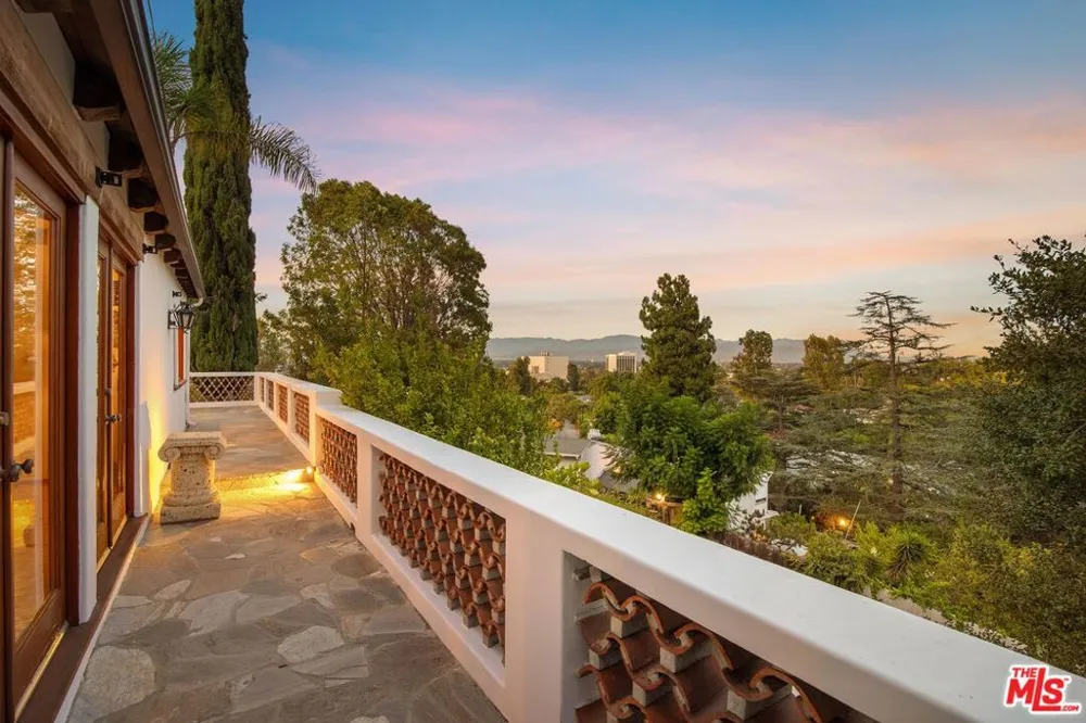 15012 Del Gado Drive Sherman Oaks, CA 91403