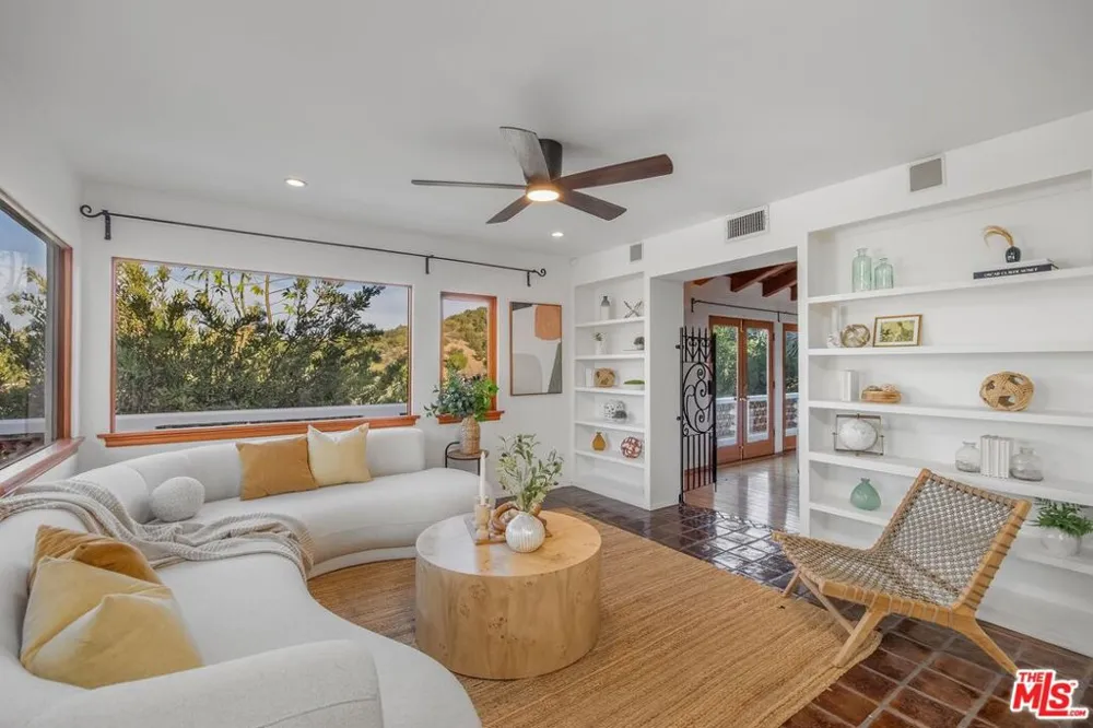 15012 Del Gado Drive Sherman Oaks, CA 91403