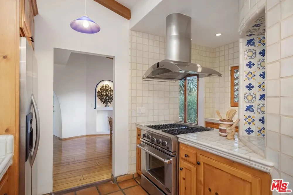 15012 Del Gado Drive Sherman Oaks, CA 91403