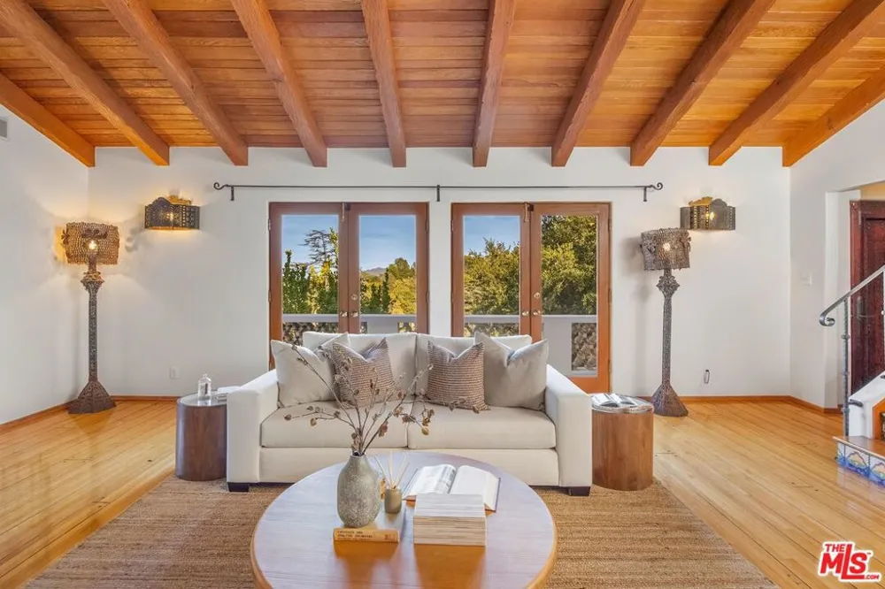 15012 Del Gado Drive Sherman Oaks, CA 91403