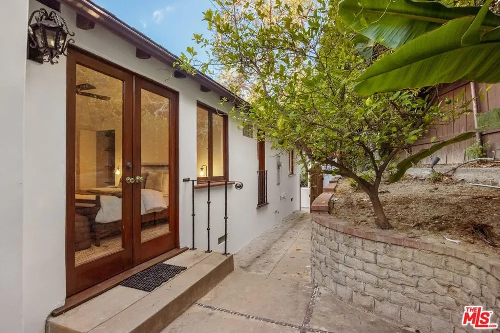 15012 Del Gado Drive Sherman Oaks, CA 91403