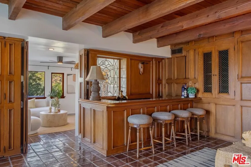 15012 Del Gado Drive Sherman Oaks, CA 91403