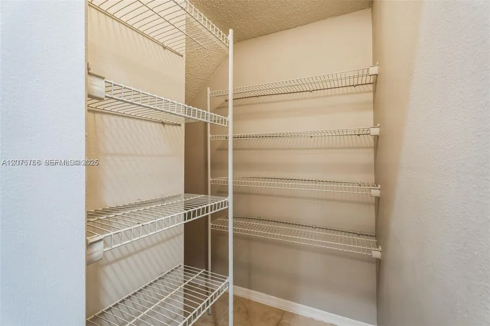 4240 NE 9th St Homestead, FL 33033