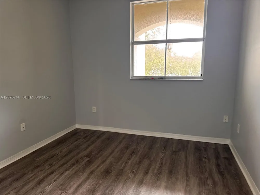 4240 NE 9th St Homestead, FL 33033
