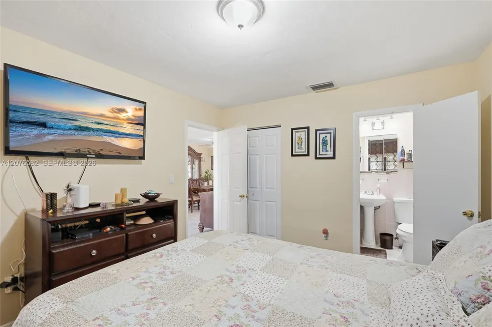 20510 Jacaranda Rd Cutler Bay, FL 33189