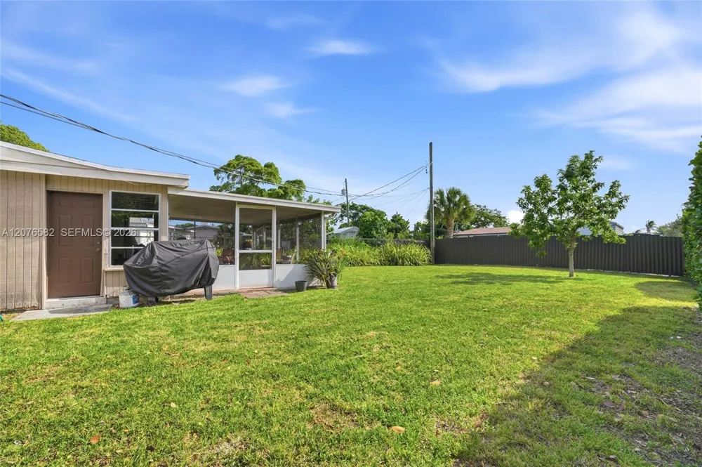 20510 Jacaranda Rd Cutler Bay, FL 33189