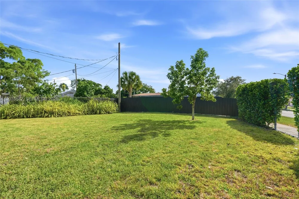20510 Jacaranda Rd Cutler Bay, FL 33189
