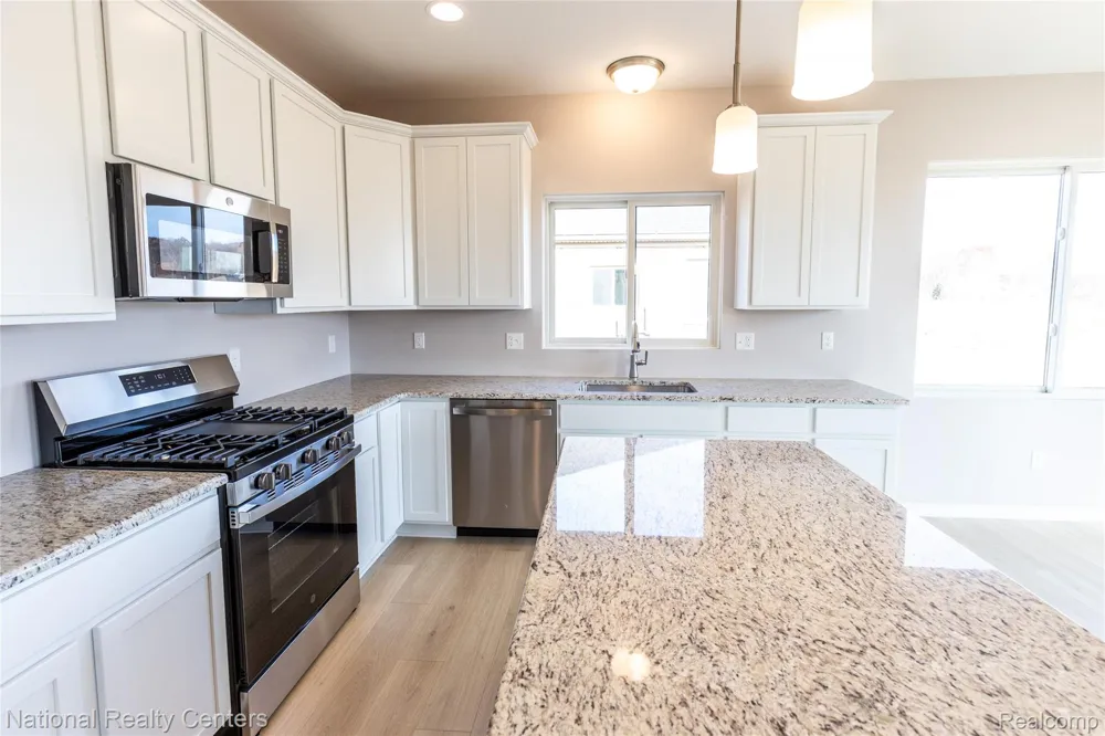 5603 Morgan Lake Drive Independence Charter Township, MI 48348
