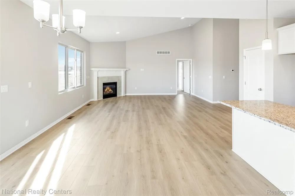 5603 Morgan Lake Drive Independence Charter Township, MI 48348