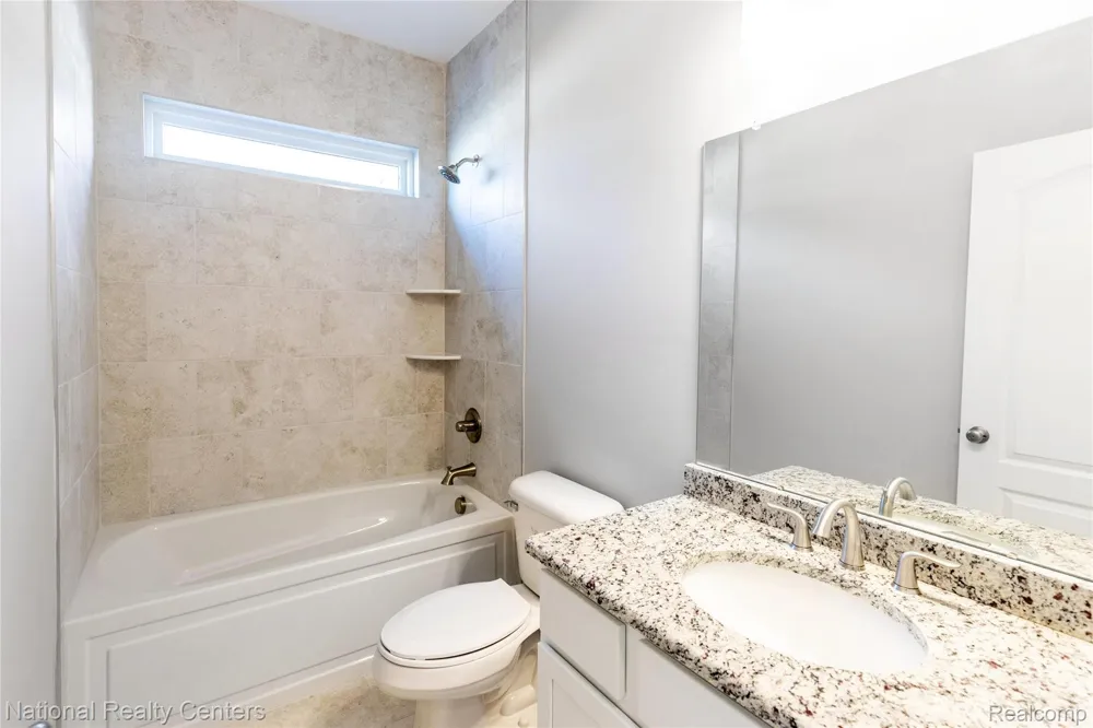 5603 Morgan Lake Drive Independence Charter Township, MI 48348