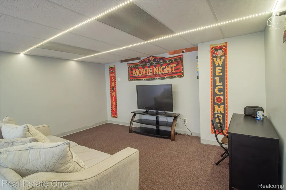 44220 Saltz Road Canton Charter Township, MI 48187