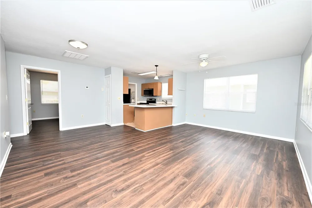 1107 KING AVENUE Lakeland, FL 33803