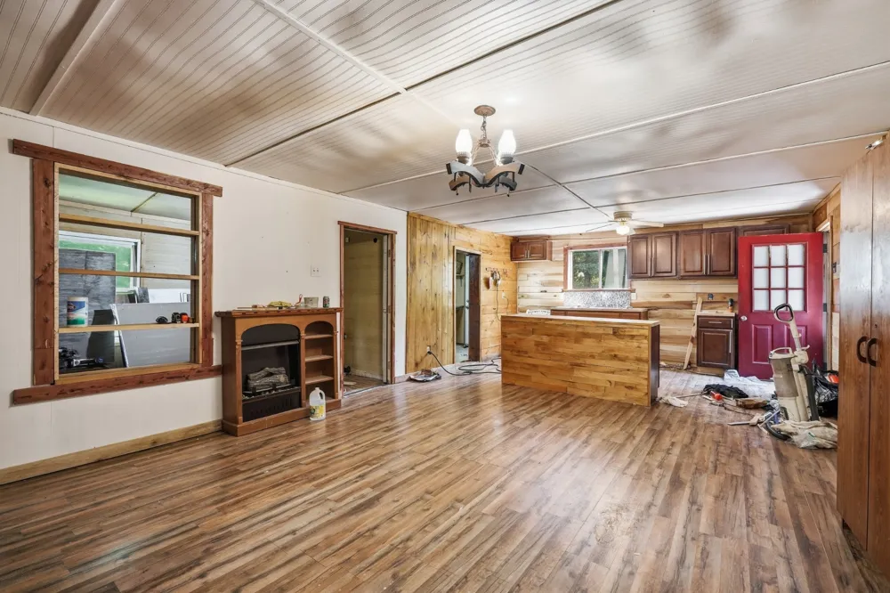 141 Audrey Drive Byrdstown, TN 38549