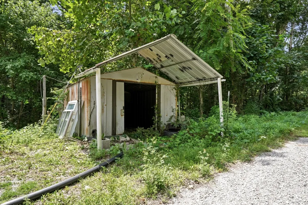 141 Audrey Drive Byrdstown, TN 38549