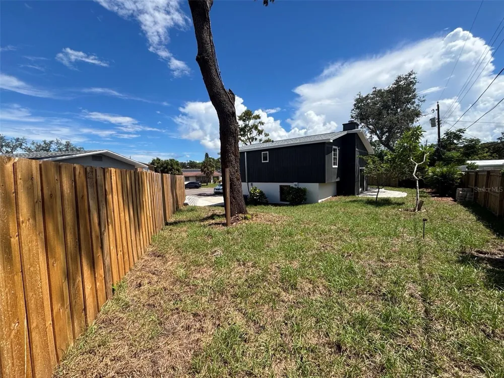 1107 GOSHEN ROAD Tarpon Springs, FL 34689