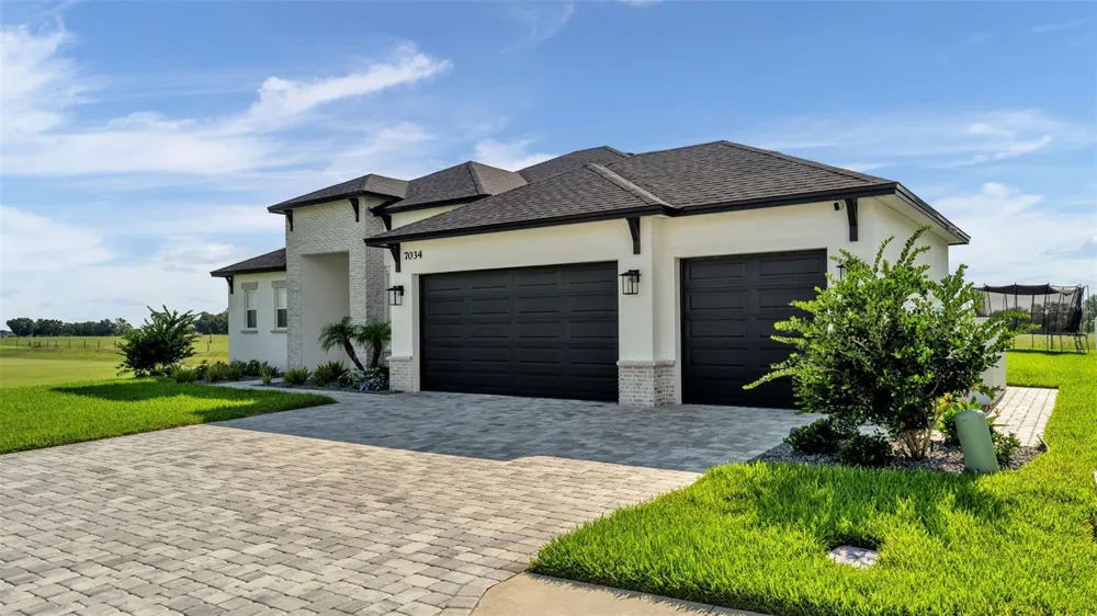 7034 BENTRIDGE DRIVE Lakeland, FL 33813