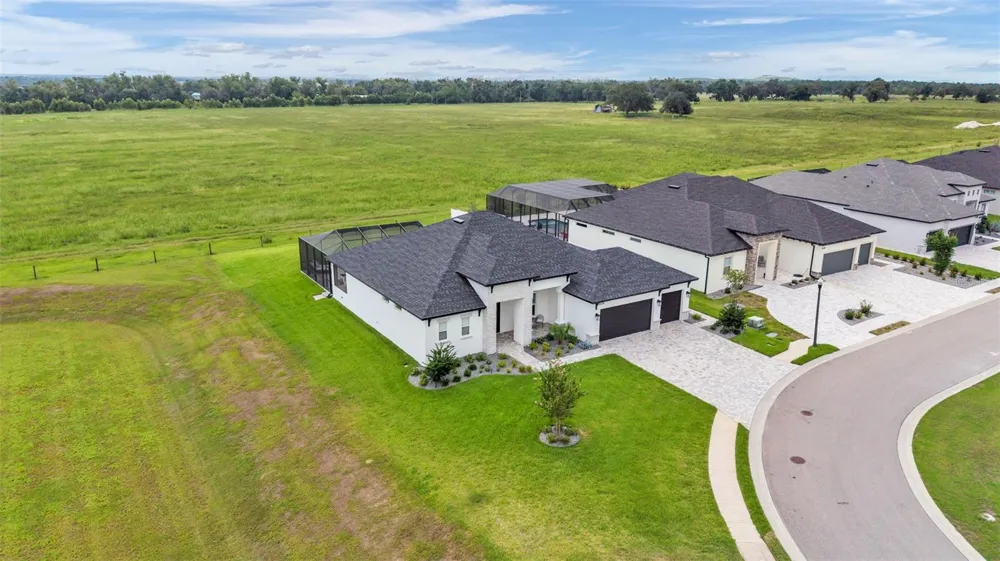 7034 BENTRIDGE DRIVE Lakeland, FL 33813