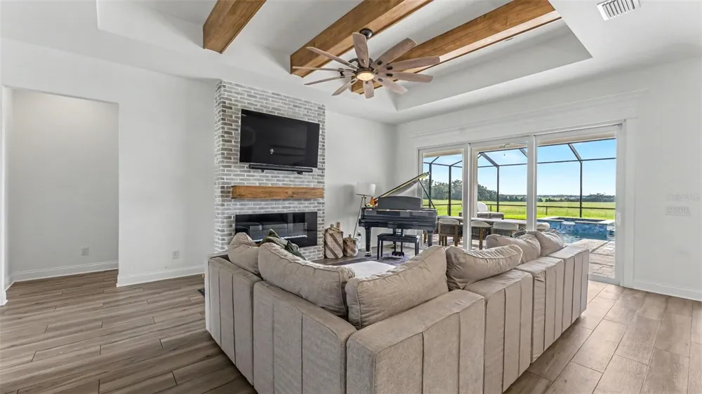 7034 BENTRIDGE DRIVE Lakeland, FL 33813