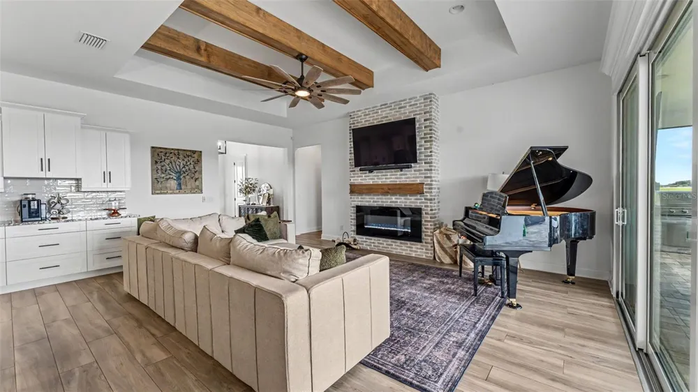 7034 BENTRIDGE DRIVE Lakeland, FL 33813