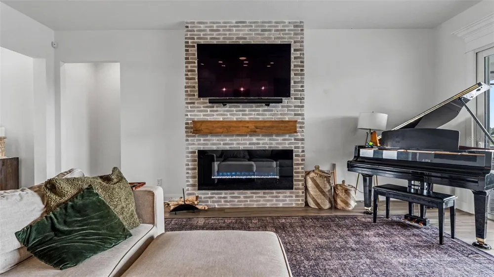 7034 BENTRIDGE DRIVE Lakeland, FL 33813