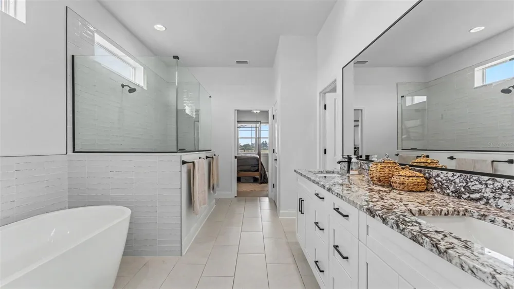 7034 BENTRIDGE DRIVE Lakeland, FL 33813