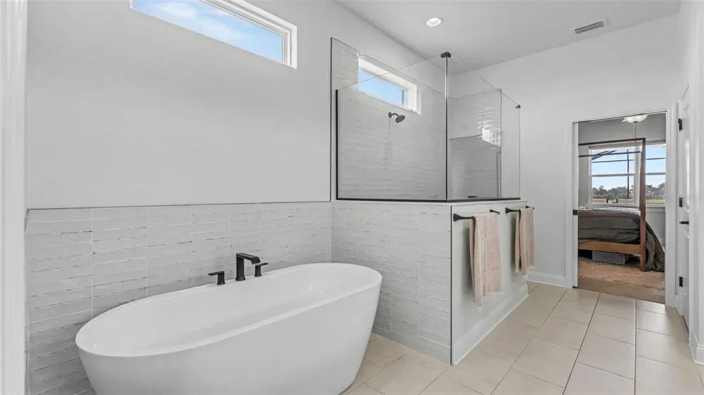 7034 BENTRIDGE DRIVE Lakeland, FL 33813